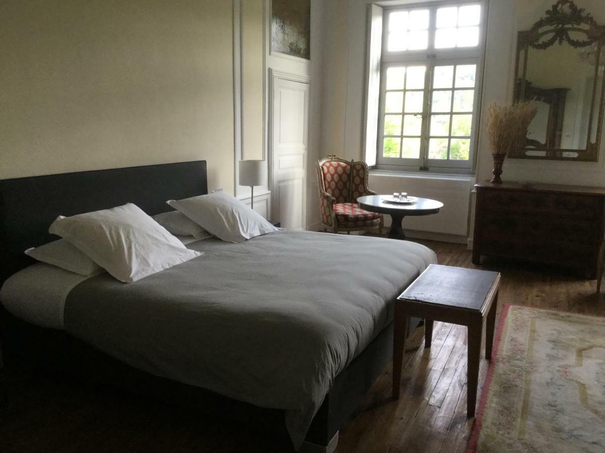 Manoir D'aubeterre Guest house